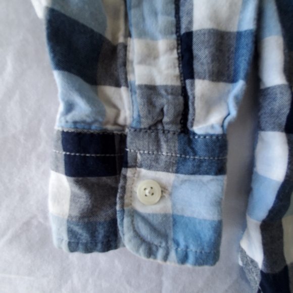 Gap Kids Button-Down Checkered Long Sleeve, Boys, Size M (8) - Picture 5 of 11